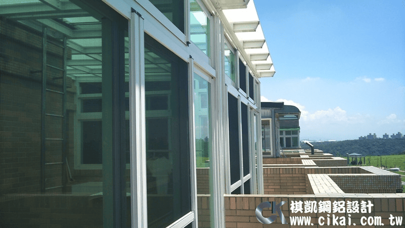 【工程實績】林口純白色玻璃屋