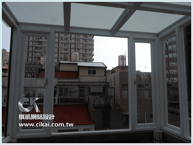 【工程實績】淡水-頂樓玻璃屋、H型採光罩