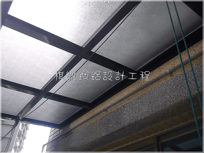 【工程實績】木柵指南路-黑色大車庫雨遮