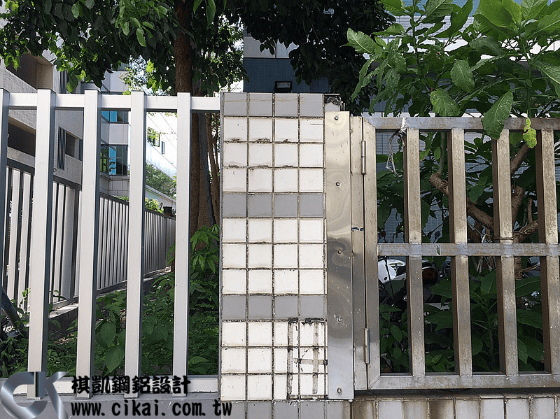 【知識給你知】鋁格柵與不鏽鋼欄杆比較~~