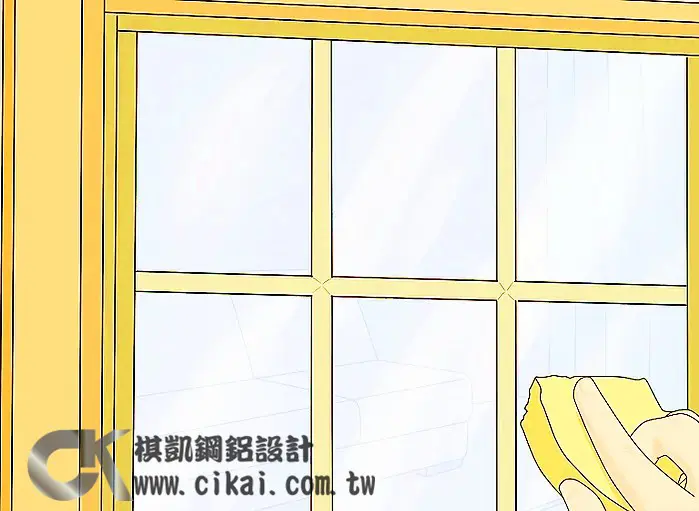 棋凱鋼鋁-玻璃清潔-玻璃門窗結霜