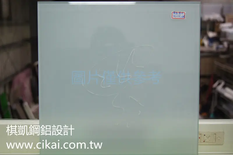 棋凱鋼鋁-5mm光+5mm光 膠合白膜玻璃