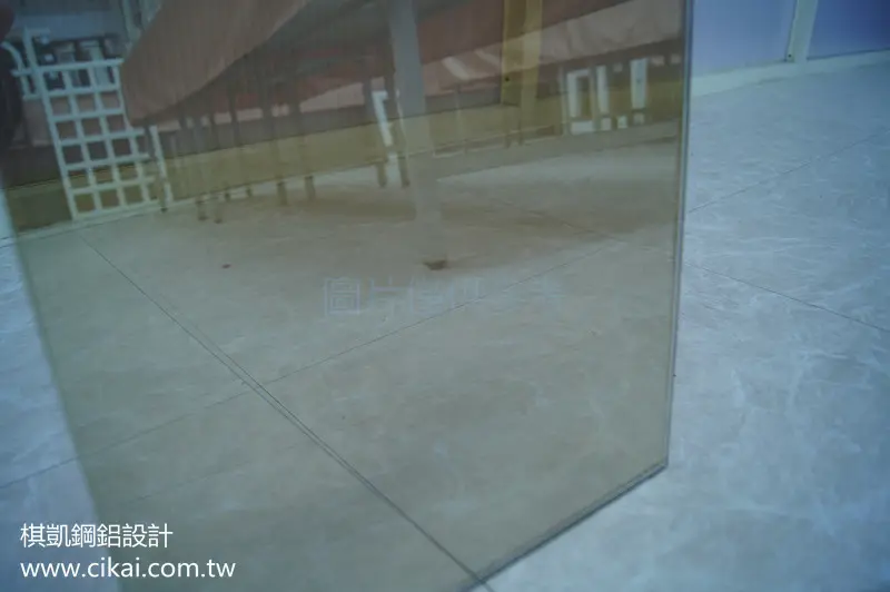 棋凱鋼鋁-反射玻璃8mm銀半反射