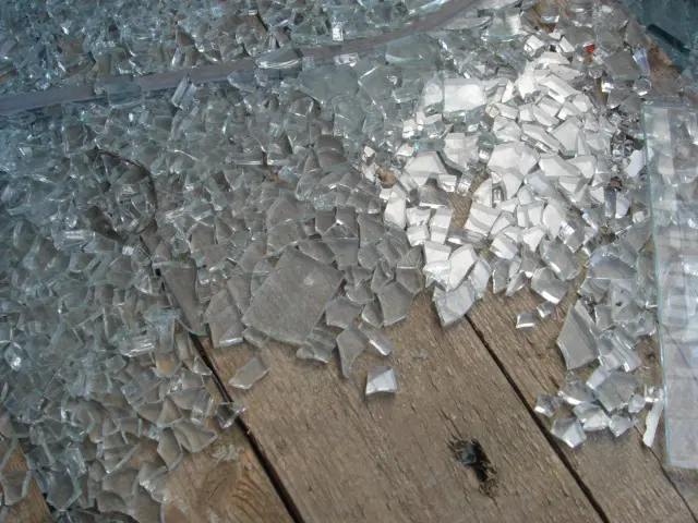 棋凱鋼鋁-強化玻璃